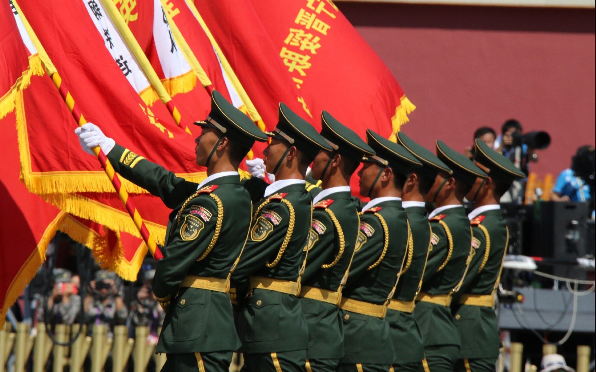 开云官网APP下载-西甲关键场面，专家解析战术要点，vll西甲