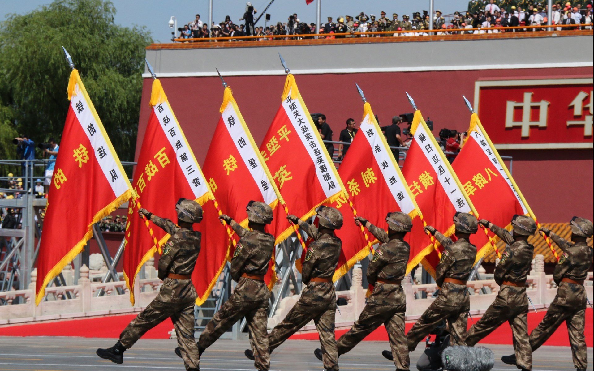 高强度联赛是否更容易吸引商业转播资源