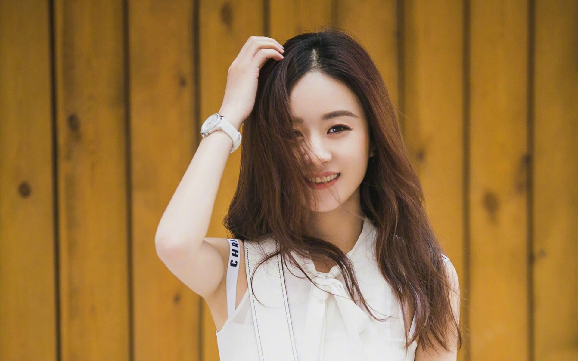 开云网站-谷爱凌滑雪大片展现力与美结合，滑雪冠军谷爱凌是中国人吗